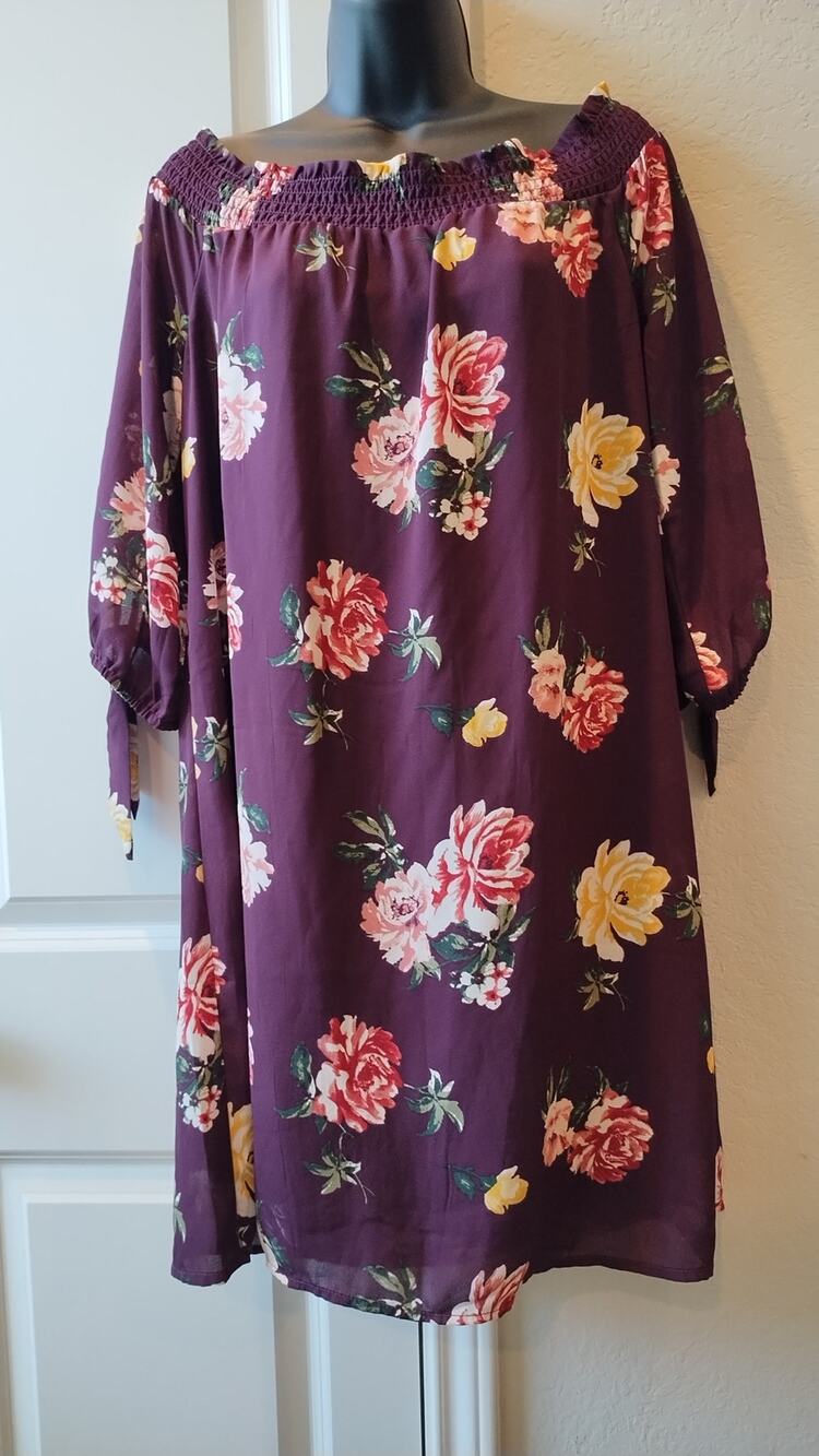 Mi ami Maroon Floral Off Shoulder Dress 3/4 Sleeves Sz L.